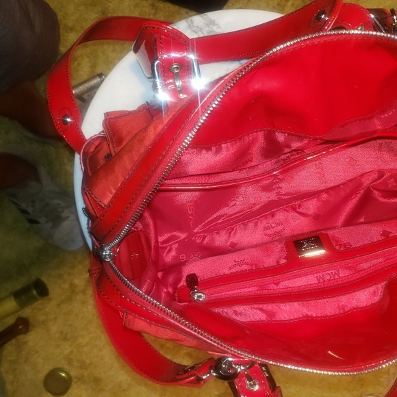 MCM authentic purse. Red with patent leather nwot - Picture 5 of 6